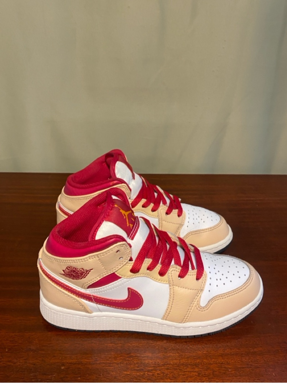Nike Air Jordan 1 Mid White Onyx Light Curry Beige Red  GS Size 4Y